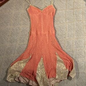 VINTAGE DRESS